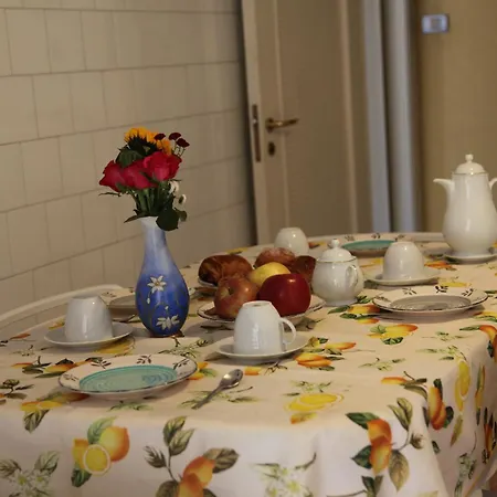 شقة Amarcorde In Corso Buenos Aires Con 6 Posti Letto كيافاري